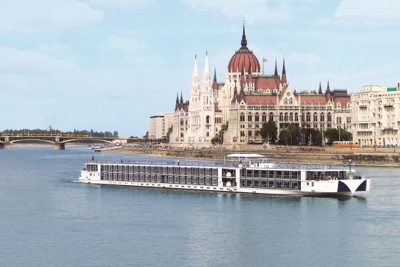 /Media/images/river beatrice in budapest.jpg